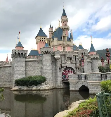 Hong Kong Disneyland castle